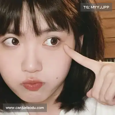 强燕颖